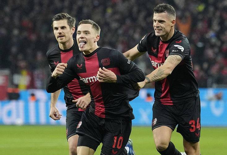 勒沃库森强势波兰，苏亚雷斯统治全场