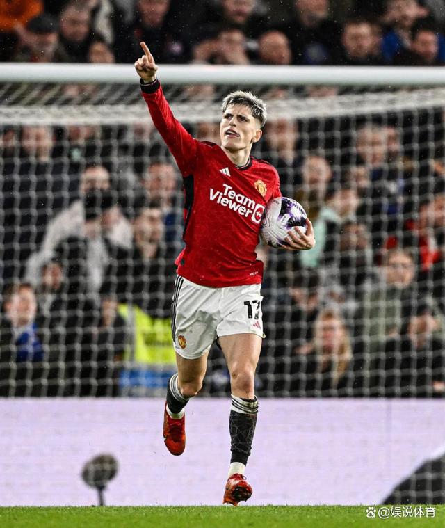 瑞士鏖战皇马，阿尔巴完成帽子戏法