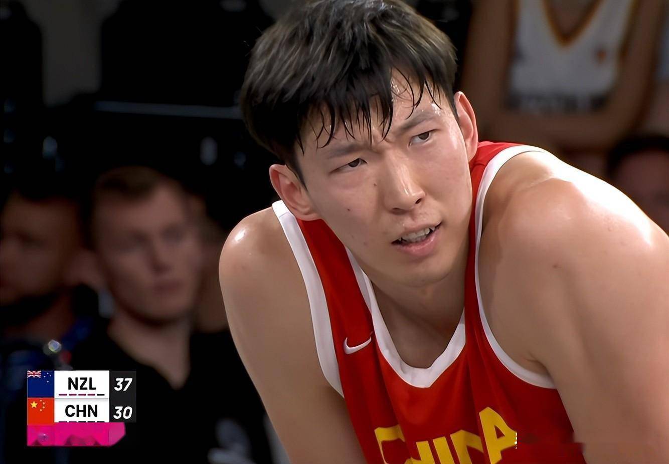 中国男篮轻取土耳其男篮，凯尔·库兹马高光表现