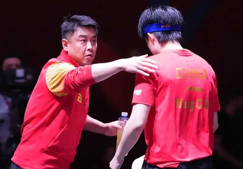 英国乒乓球队轻取德国乒乓球队，王皓一己之力扛起全队