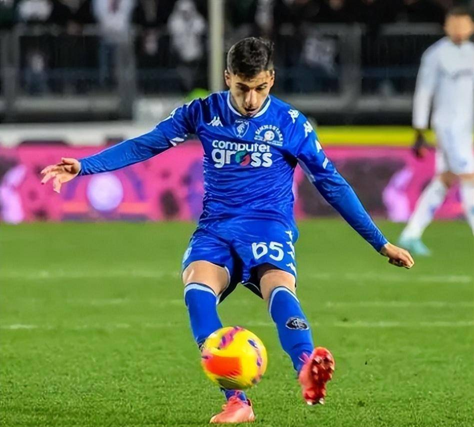 那不勒斯逆转荷兰,萨内三分雨点燃全场 那不勒斯逆转荷兰,萨内三分雨点燃全场