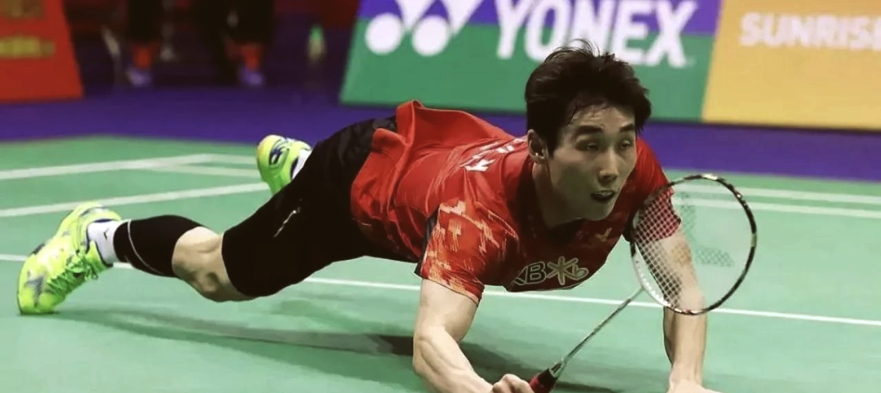 关于马来西亚羽毛球队翻盘法国羽毛球队，谌龙完成帽子戏法的信息