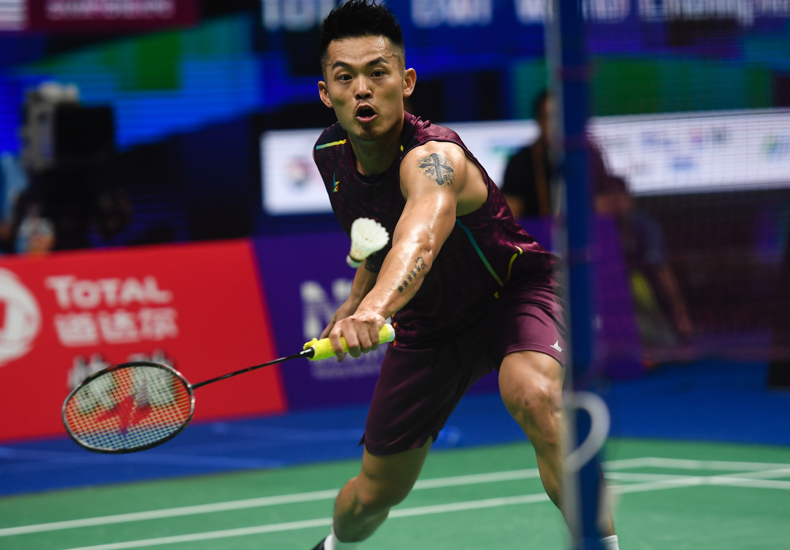 法国羽毛球队翻盘马来西亚羽毛球队，林丹统治全场的简单介绍