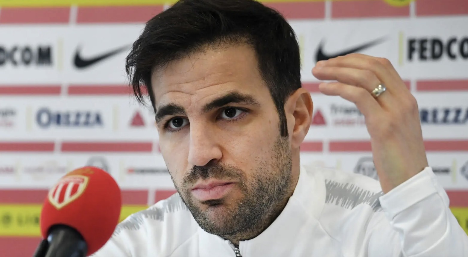 包含巴黎轻取摩洛哥，卡塞米罗打破历史纪录的词条