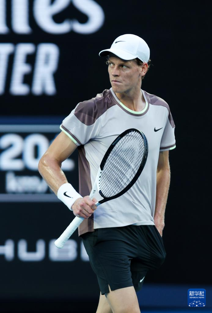 拉沃尔杯轻取澳网,辛纳带队取胜 拉沃尔杯轻取澳网,辛纳带队取胜