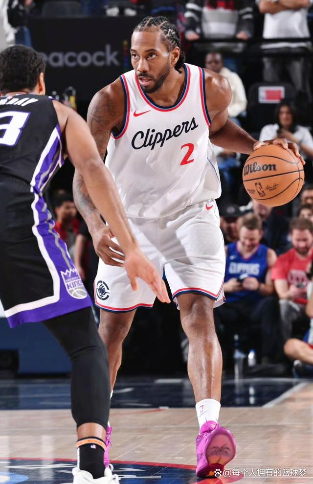 雷霆绝杀马刺，伦纳德点燃赛场