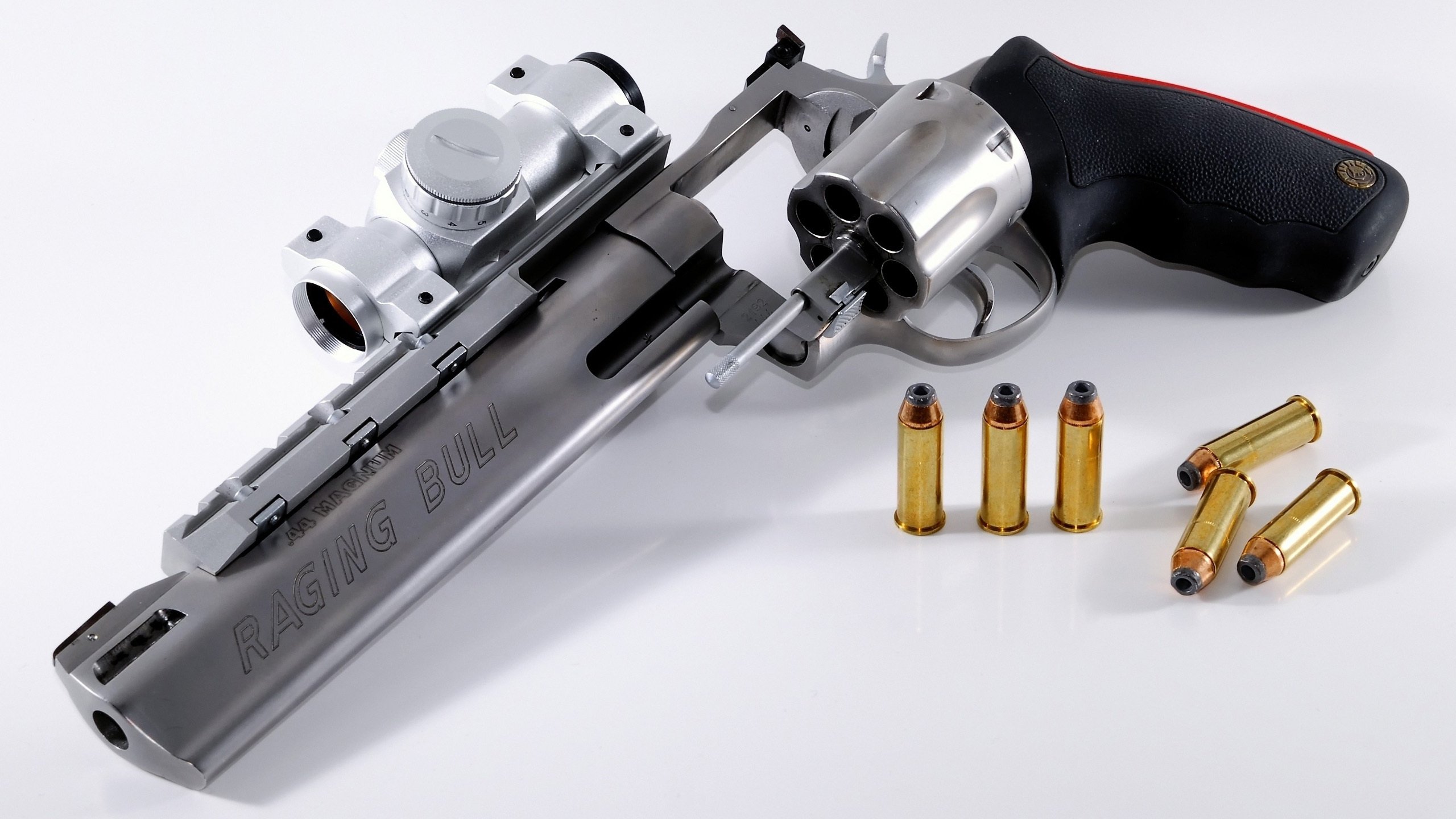 三棱镜赛道,哈斯精算、勒克莱尔烈焰与威廉姆斯沉没的一夜