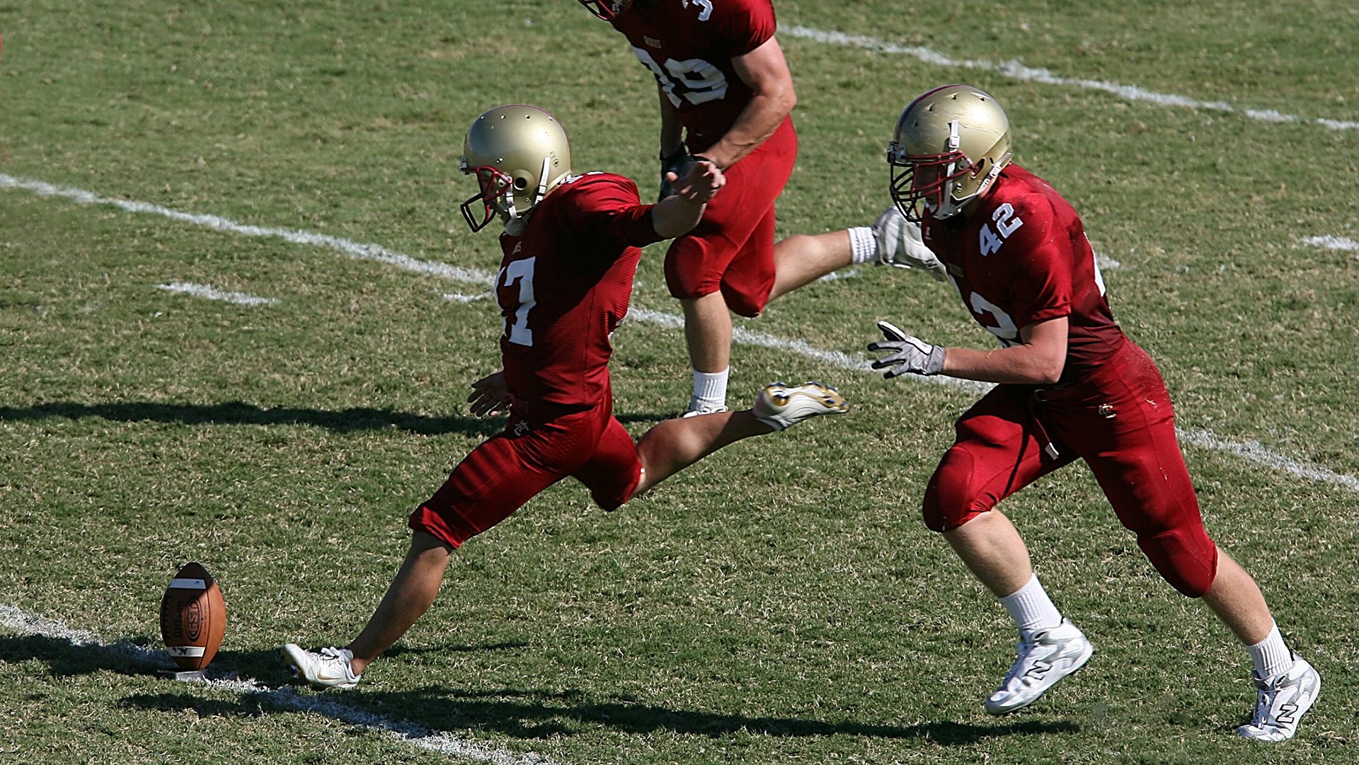 从科纳特里的热泪到威斯特法伦的决战，一个几内亚人如何成为德甲争冠的钥匙