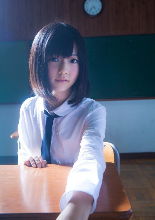 足球之夜的双重奏，阿尔及利亚险胜埃及，孙兴慜接管年度焦点之战